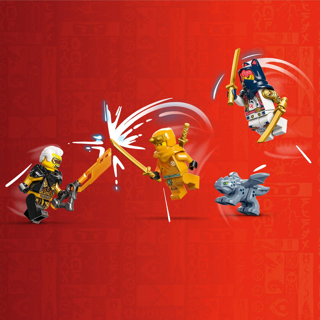 Building Toys with 3 Minifigures Q6341