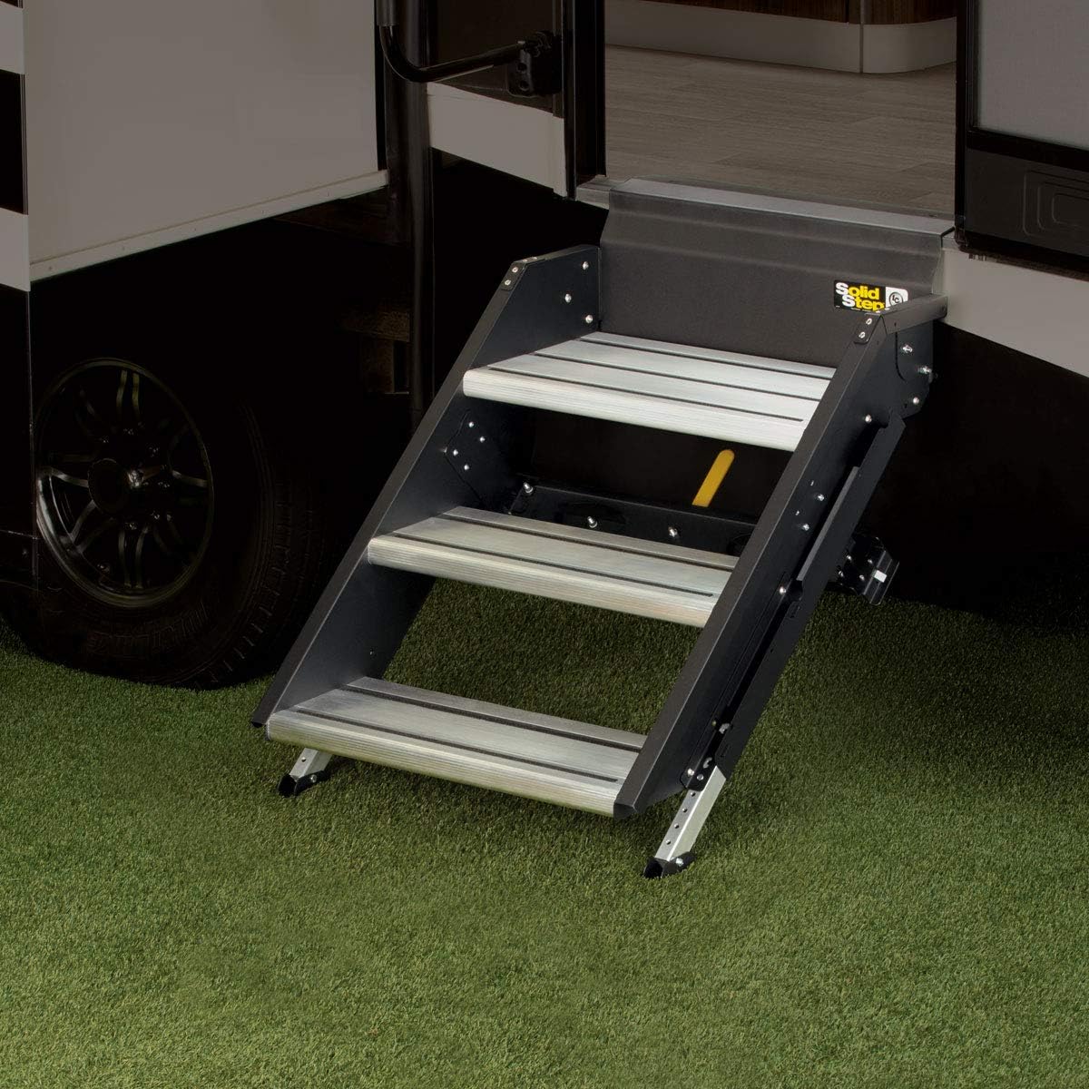 28" Solid Step, Black O15193