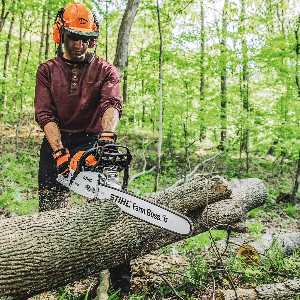 18x22 GAS Chainsaw E84307