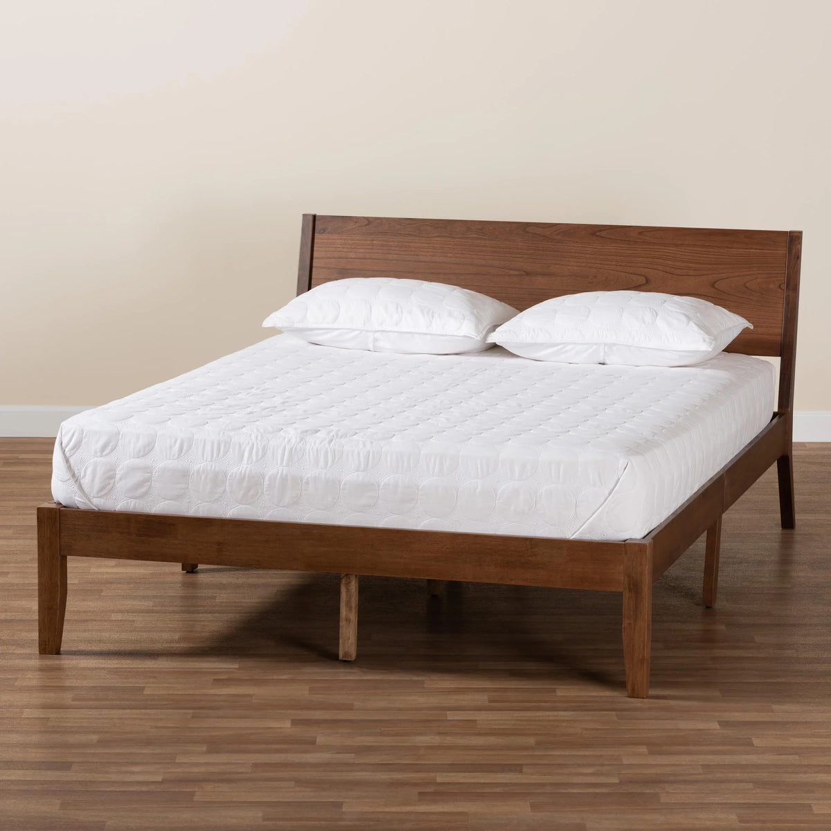 Walnut Brown Wood King Size Platform Bed Z628