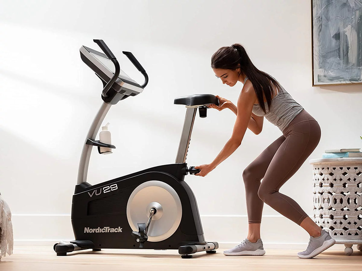 Recumbent Exercise Bike with 14” Touchscreen L79057
