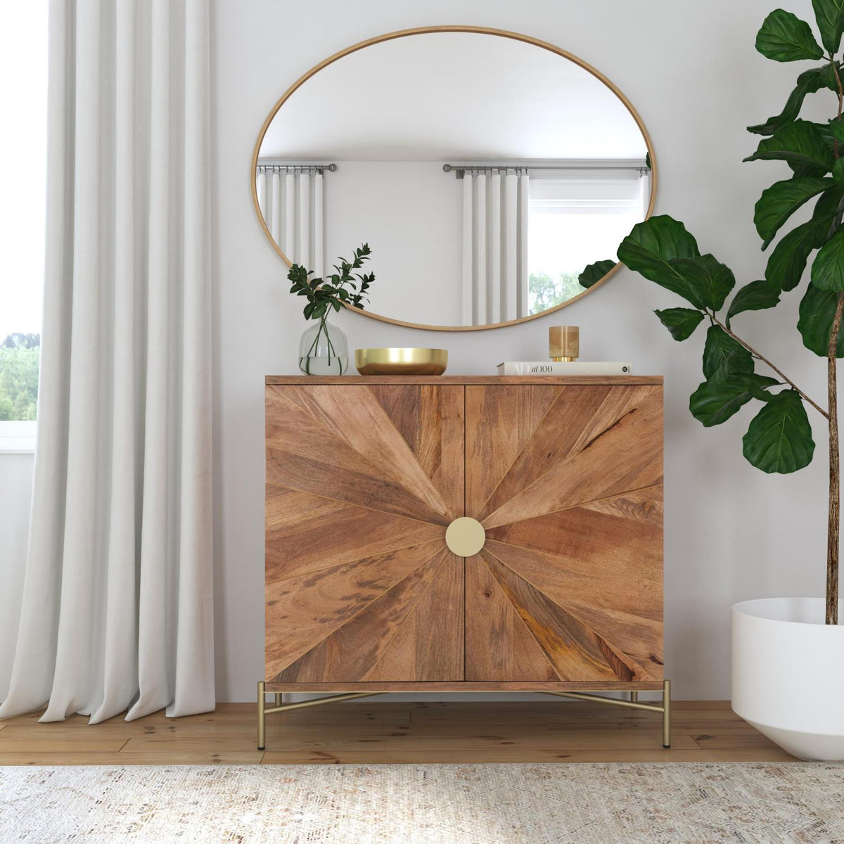 Glam Wall Mirror With Gold Finish E79499