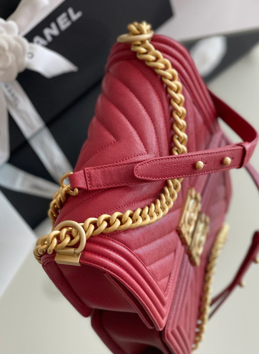 Red Medium Handbag I80386
