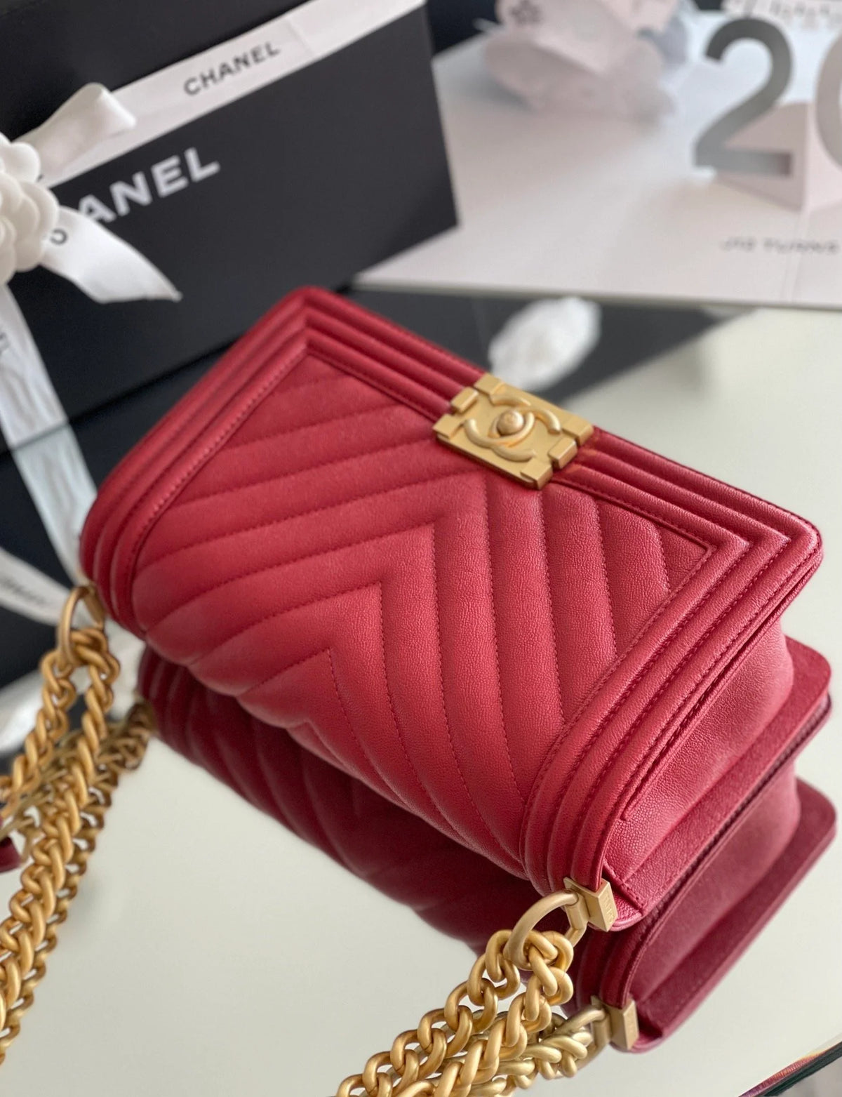 Red Medium Handbag I80386