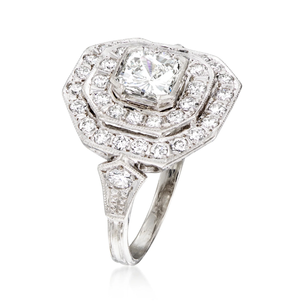 Vintage Diamond Ring in Platinum L6624