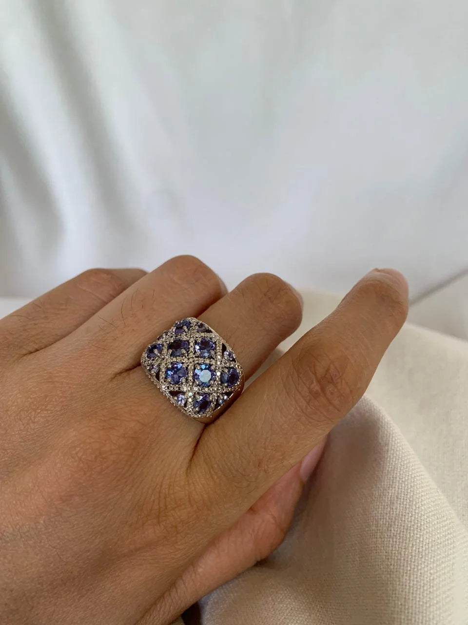 Tanzanite Ring, Gemstone Cluster 1.04 ct 925 Sterling Silver Ring Q67352