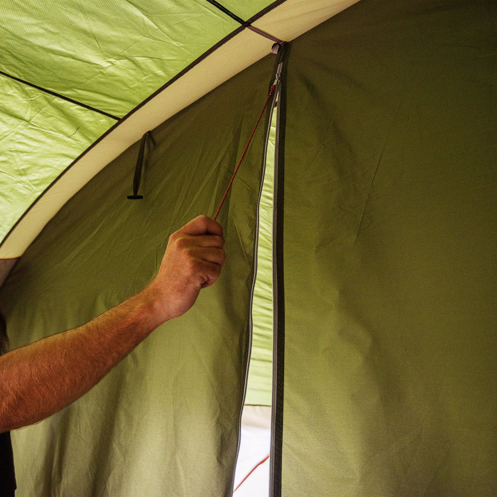 18-Person Cabin Tent with 3 Covered Entrances Y22448