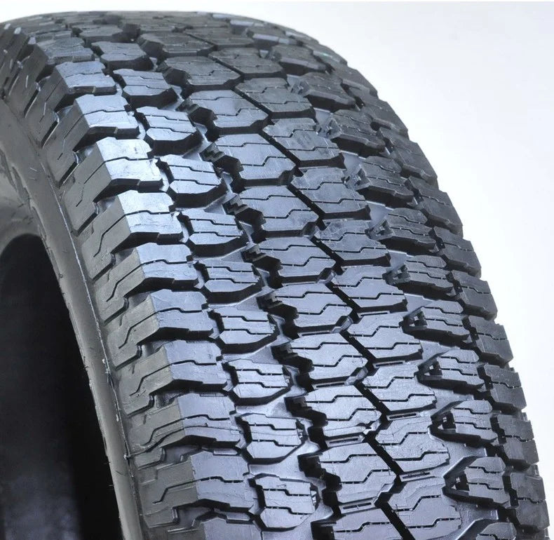 P265/70R17 113S All-Season Tire P408
