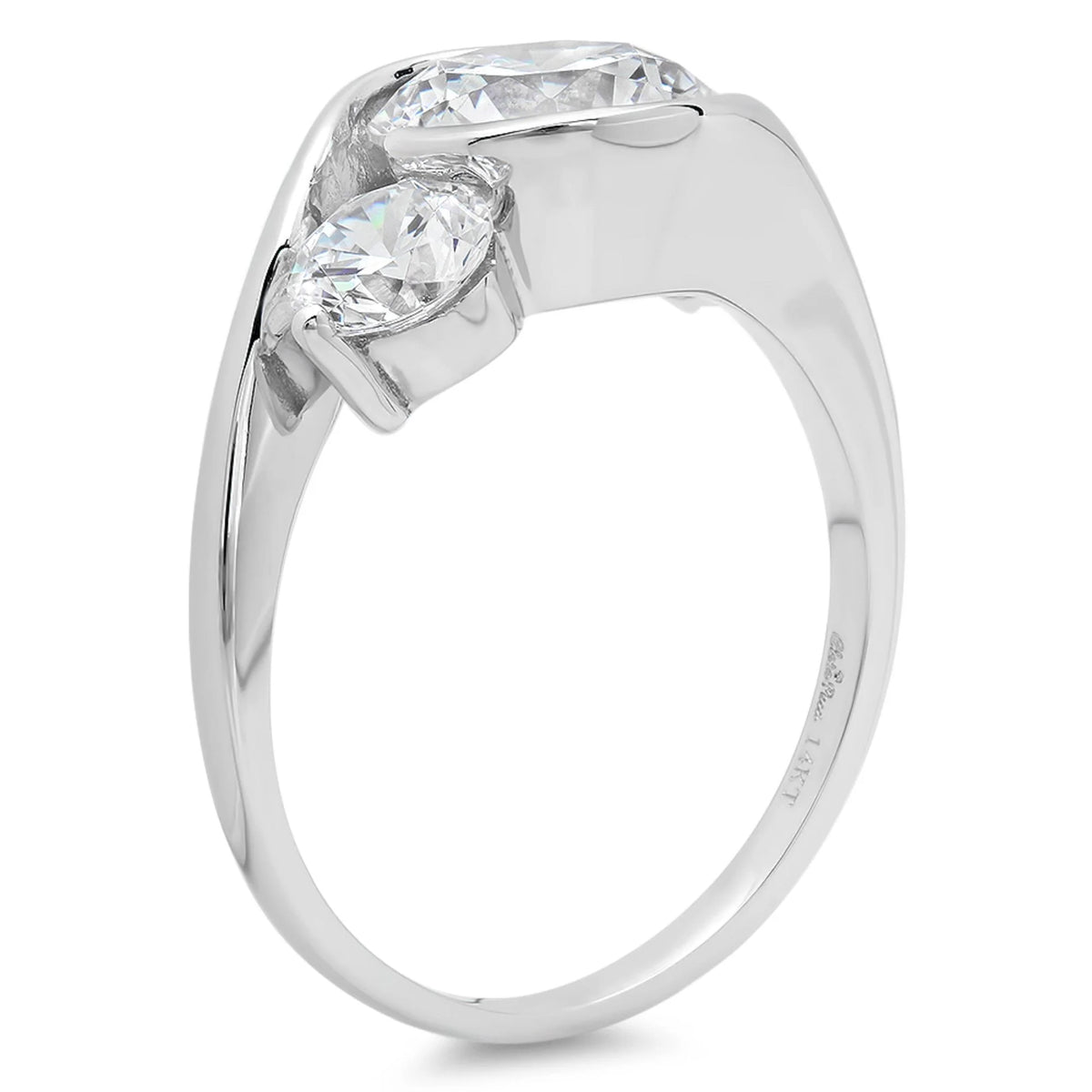 18K White Gold Three-Stone Diamond Engagement Ring X8824