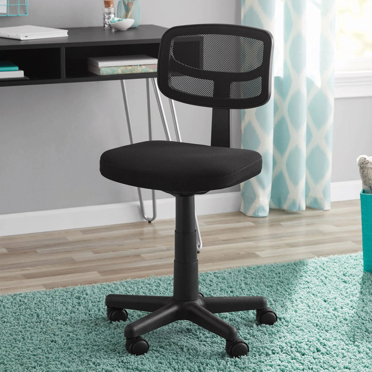 Mesh Task Chair with Padded Seat G219