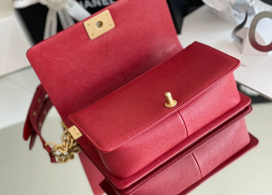 Red Medium Handbag I80386